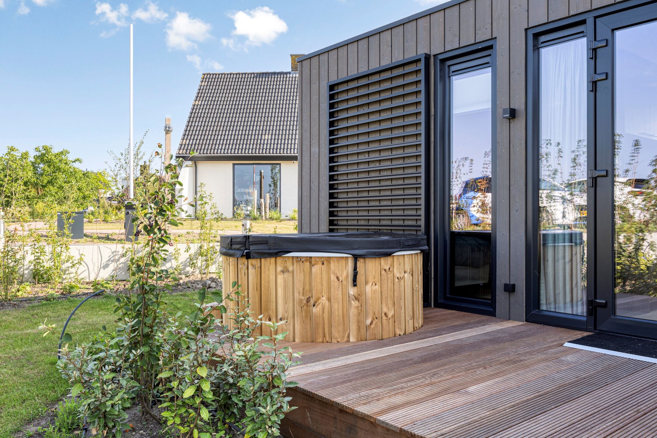 Photo 24 of Rijnbandijk 10-70