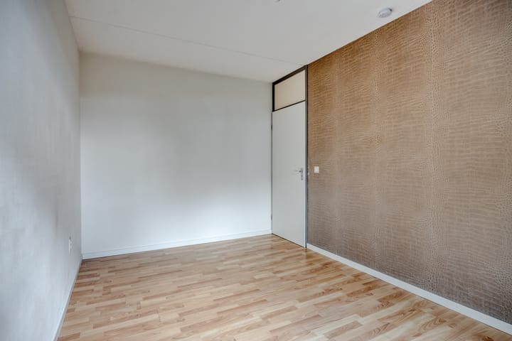 Foto 18 van Carboonstraat 77