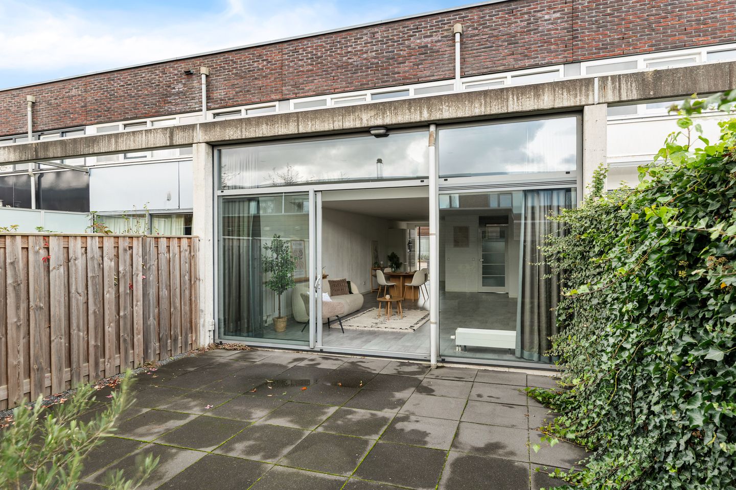 Foto 35 van Raoul Dufystraat 8