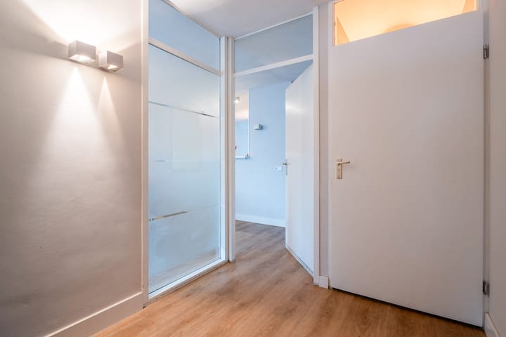 Foto 13 van Henriette Ronnerstraat 17