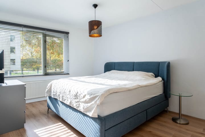 Foto 16 van Henriette Ronnerstraat 17