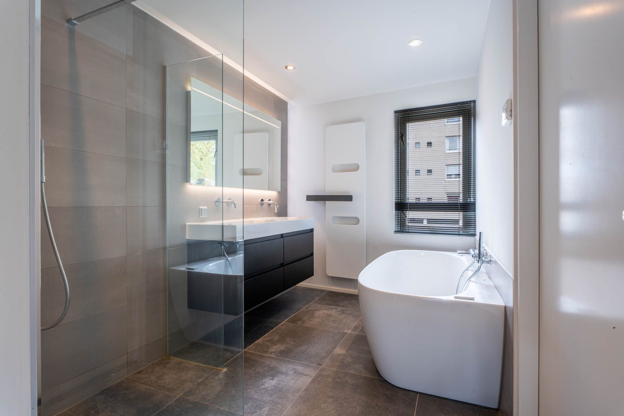 Foto 24 van Henriette Ronnerstraat 17