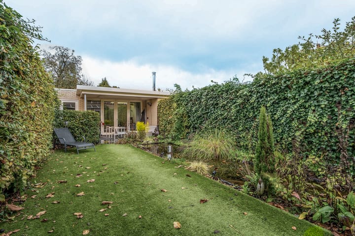 Foto 33 van Henriette Ronnerstraat 17