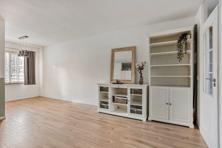 Foto 8 van Ridderspoor 10