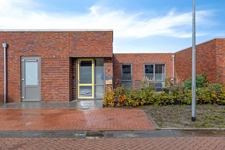 Photo 1 of Oldekerkermeer 7