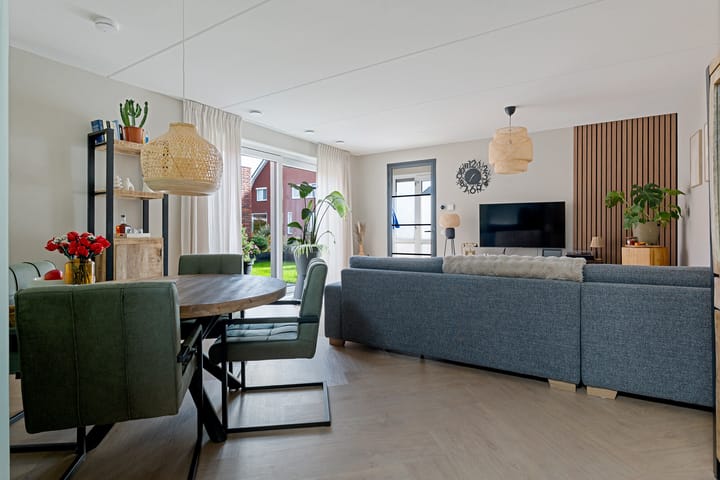 Photo 11 of Oldekerkermeer 7