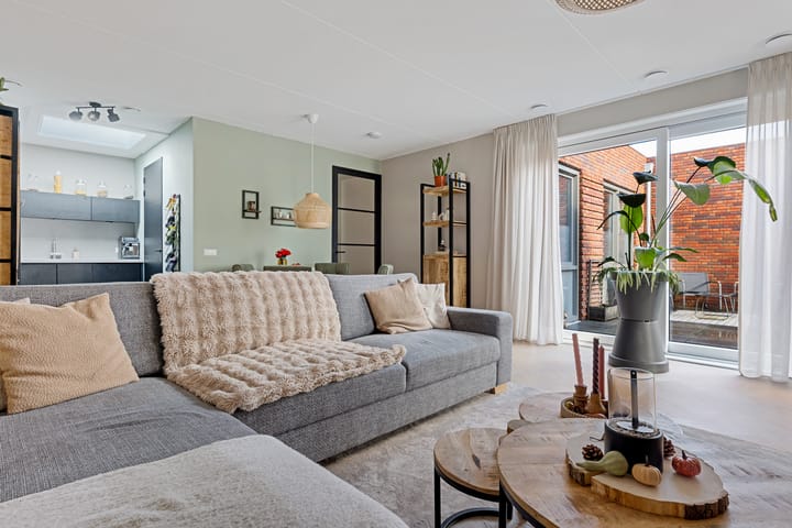 Photo 13 of Oldekerkermeer 7