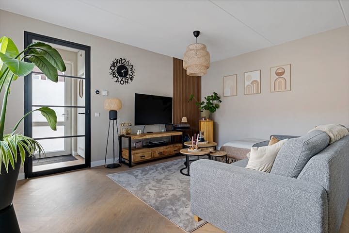 Photo 16 of Oldekerkermeer 7