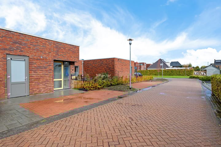 Photo 38 of Oldekerkermeer 7