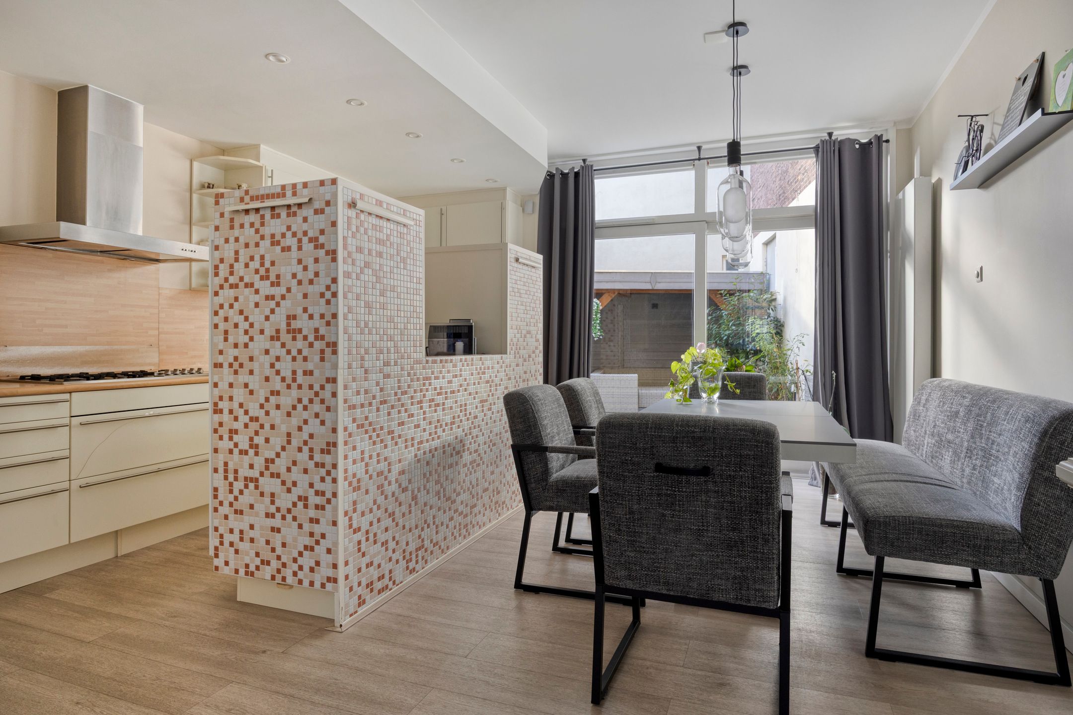 Photo 3 of Nieuwe Maasstraat 92