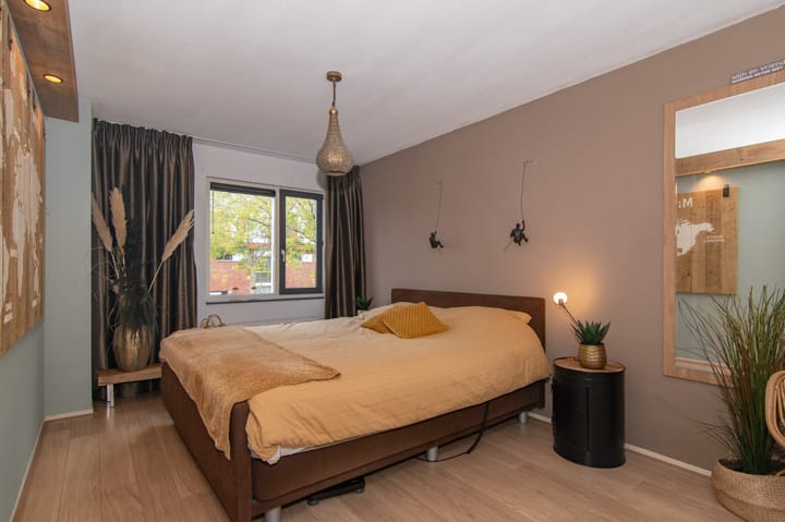 Photo 12 of Hekelingenstraat 32