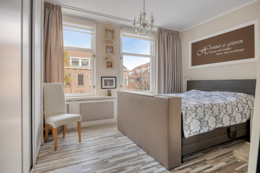 Photo 13 of Nieuwe Maasstraat 92