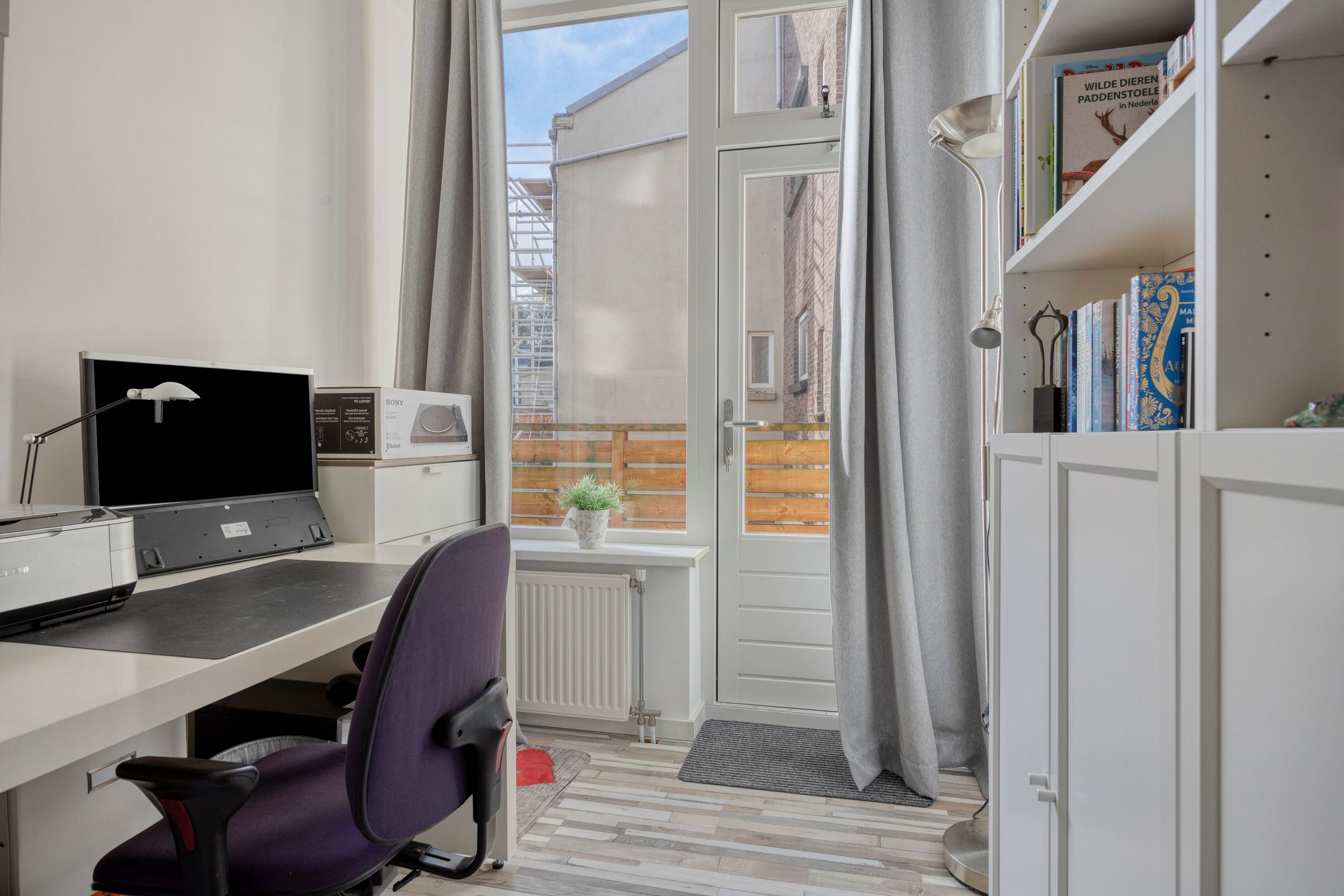 Photo 15 of Nieuwe Maasstraat 92