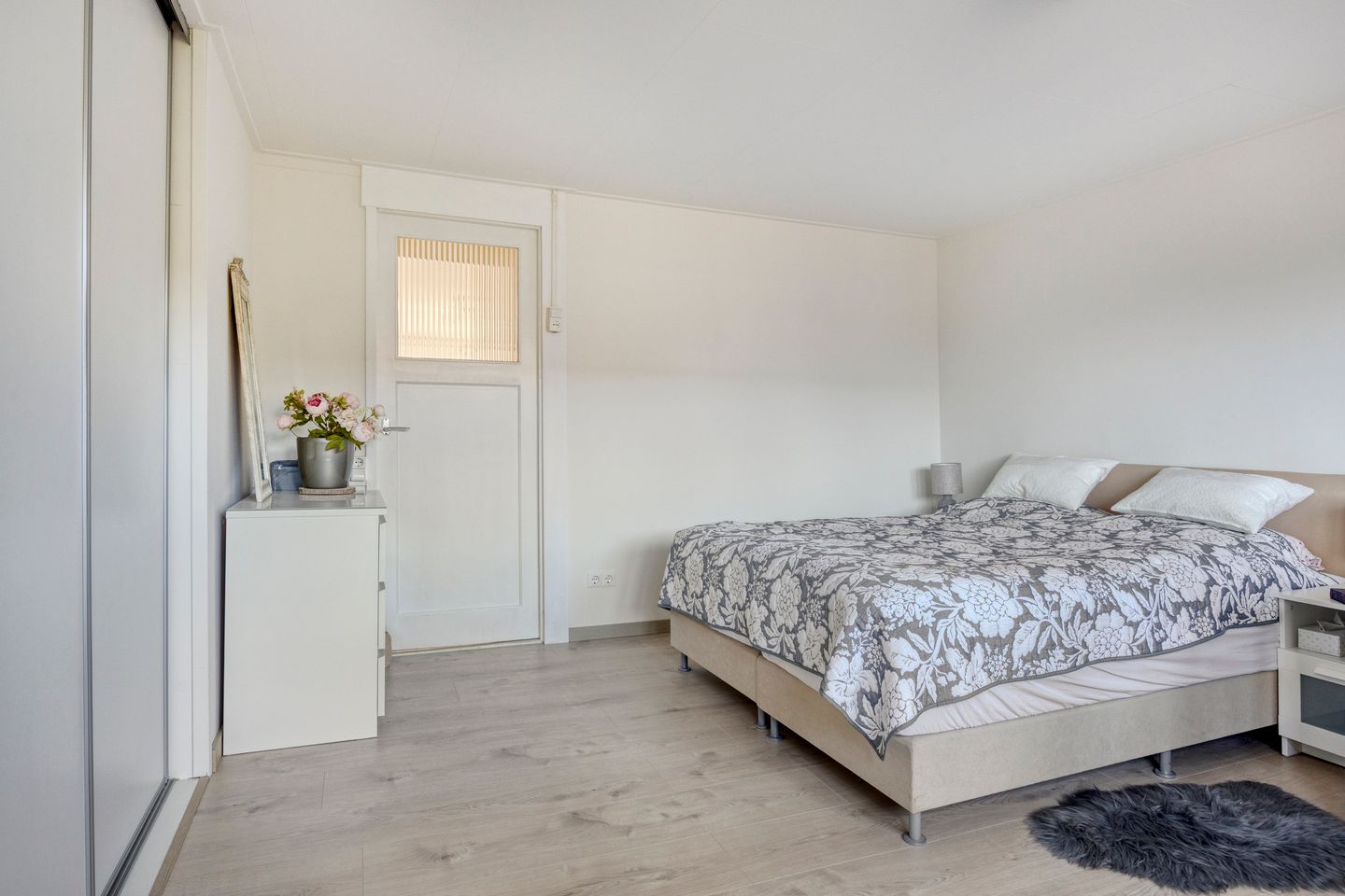 Photo 20 of Nieuwe Maasstraat 92