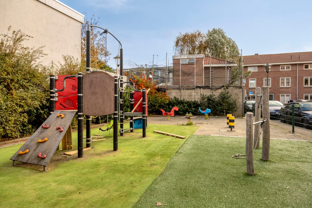 Photo 23 of Nieuwe Maasstraat 92