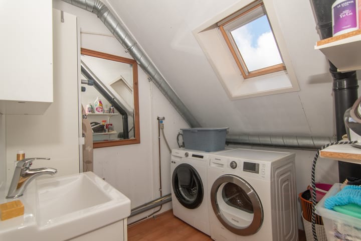 Photo 24 of Hekelingenstraat 32