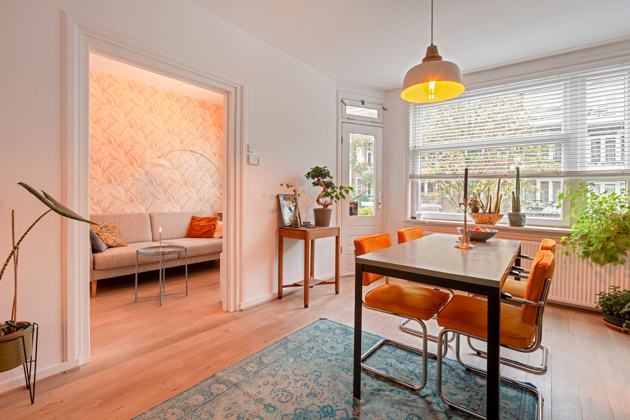 Photo 3 of Trouringhstraat 8-1