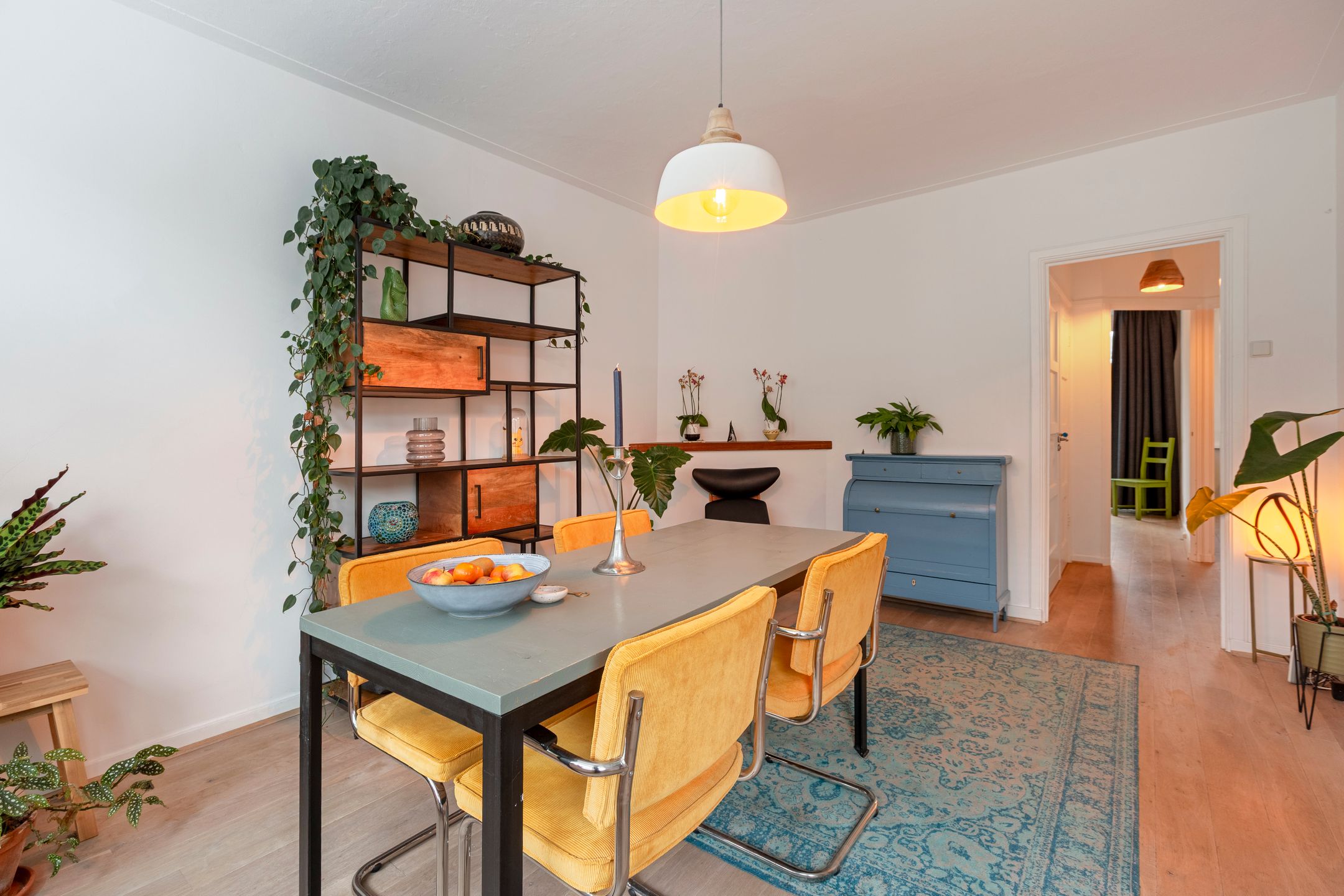 Photo 6 of Trouringhstraat 8-1