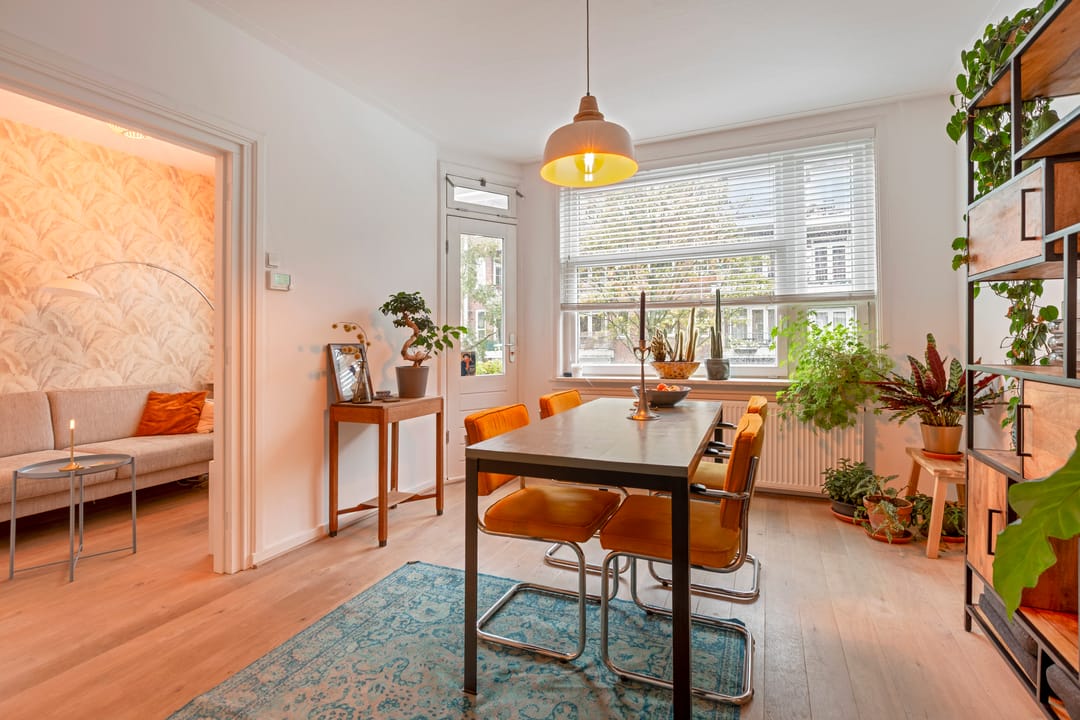 Photo 11 of Trouringhstraat 8-1