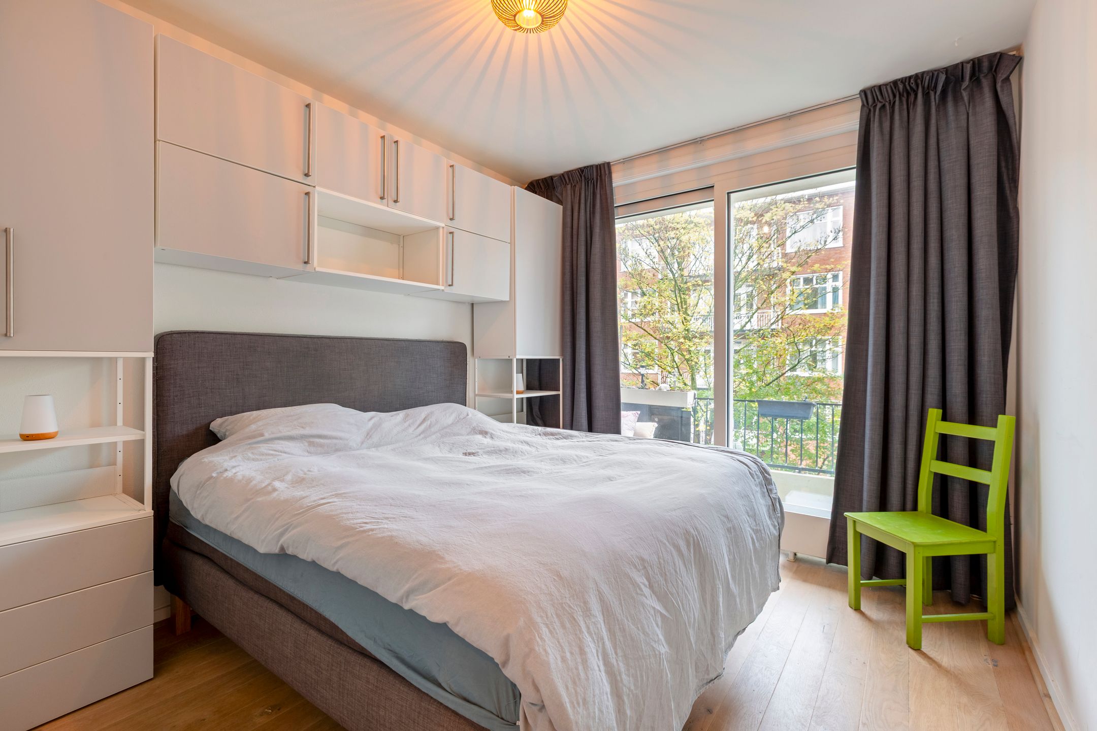 Photo 18 of Trouringhstraat 8-1