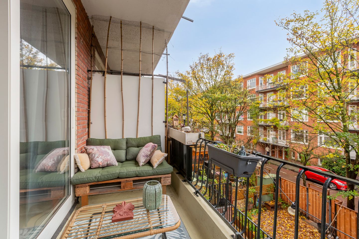 Photo 20 of Trouringhstraat 8-1