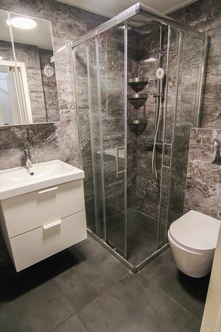 Photo 13 of Bredaweg 18