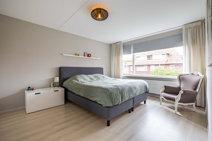 Foto 49 van Snip 137