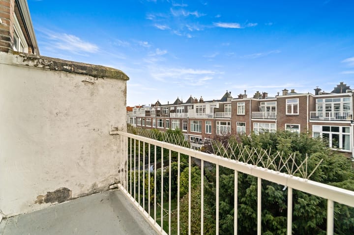 Photo 10 of Van Aerssenstraat 292