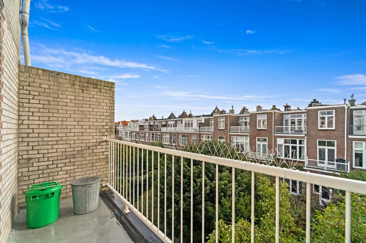 Photo 16 of Van Aerssenstraat 292