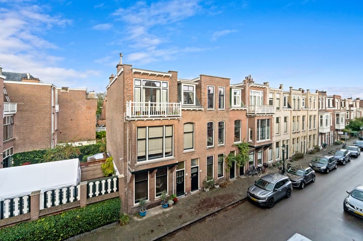 Photo 27 of Van Aerssenstraat 292