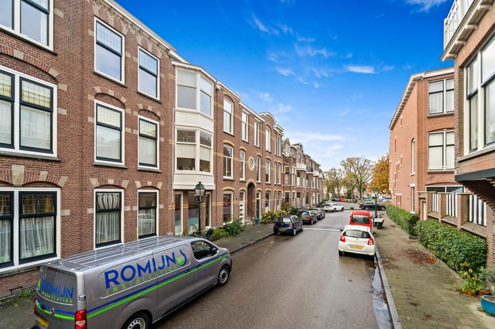 Photo 31 of Van Aerssenstraat 292