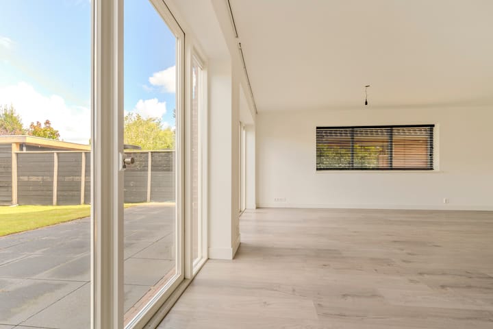 Foto 15 van Havenplein 9