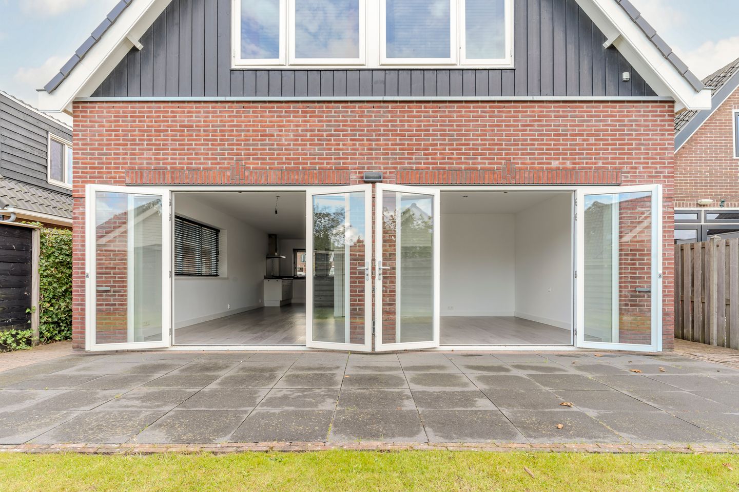 Photo 35 of Havenplein 9