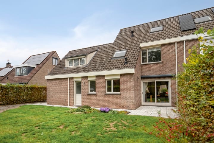 Foto 4 van Volkerak 7