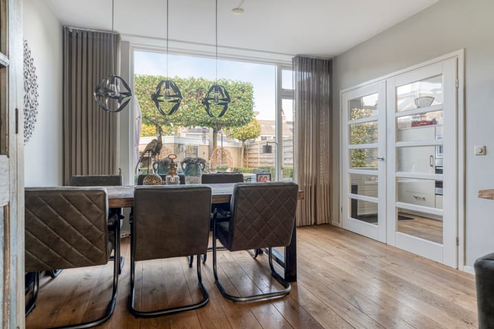 Foto 15 van Oosteinderweg 59