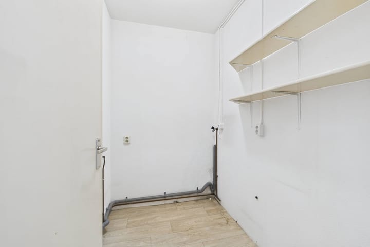 Photo 38 of Churchilllaan 736