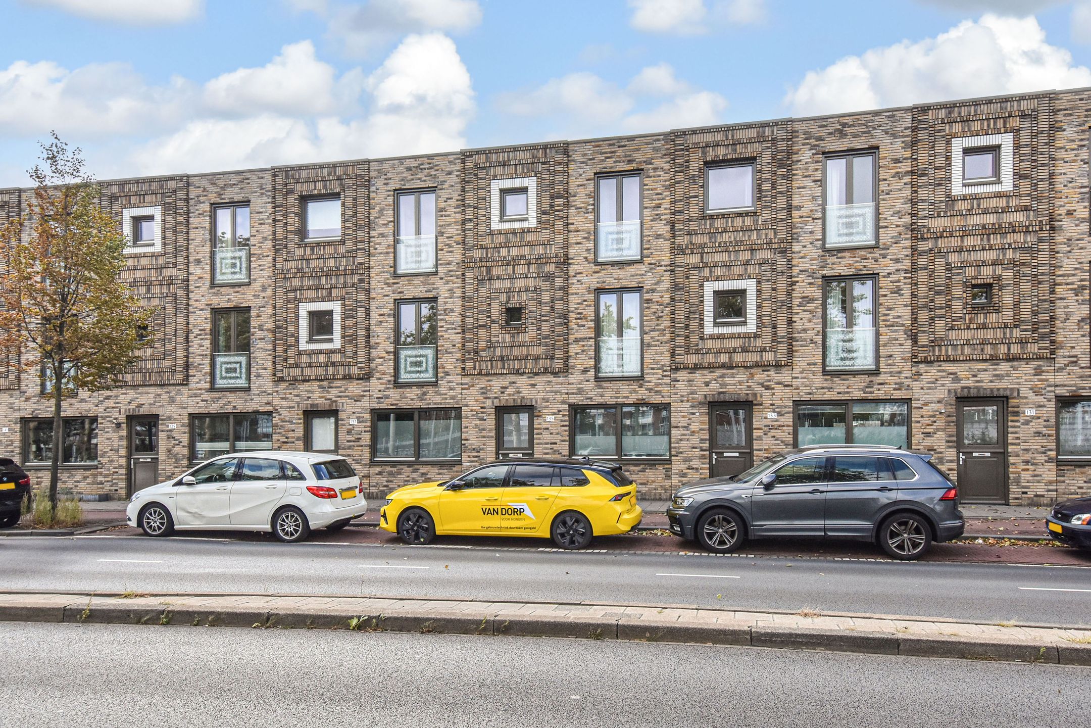 Foto 36 van Lekstraat 135