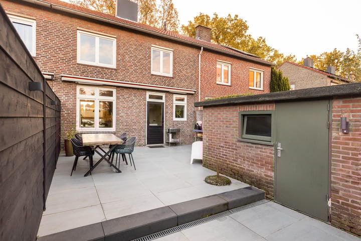 Photo 6 of Mgr. Claessensstraat 51