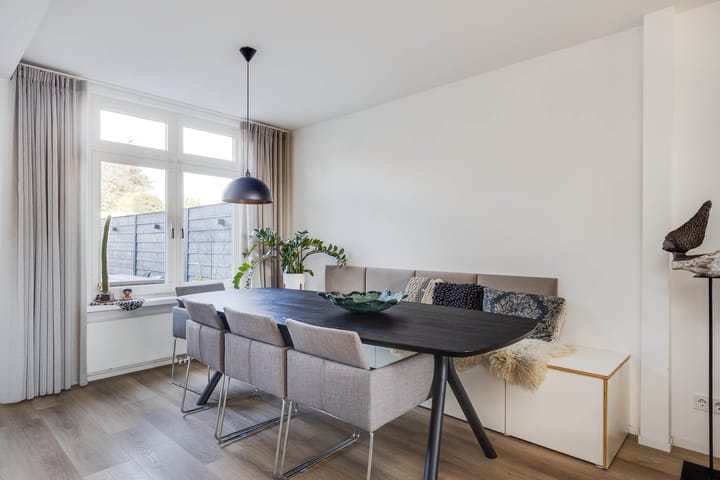 Photo 13 of Mgr. Claessensstraat 51