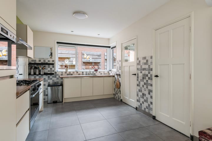 Foto 7 van Fabrieksstraat 12