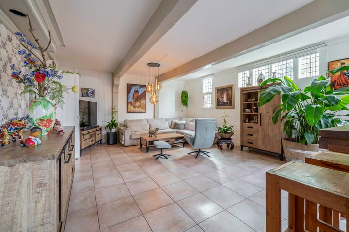 Foto 2 van Kerkplein 8