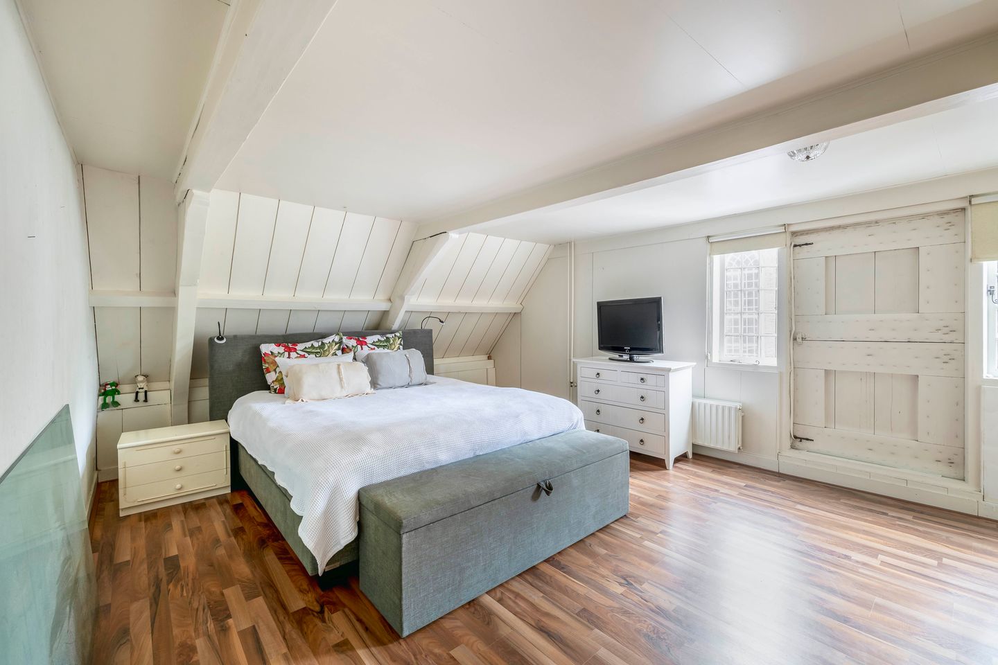 Foto 19 van Kerkplein 8