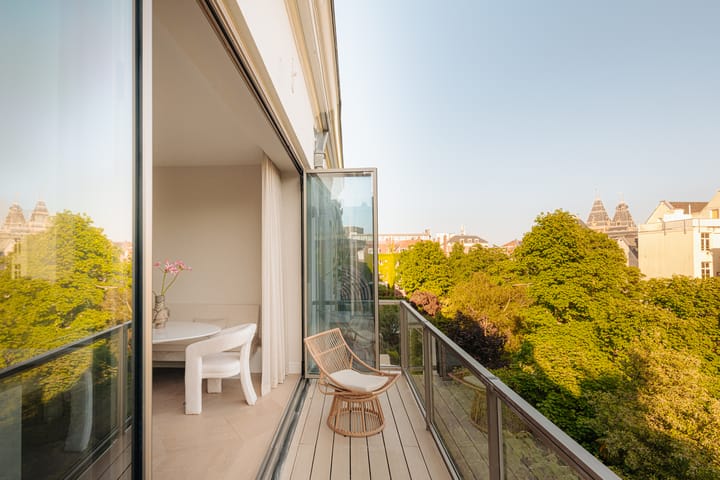 Photo 7 of Vossiusstraat 17-D