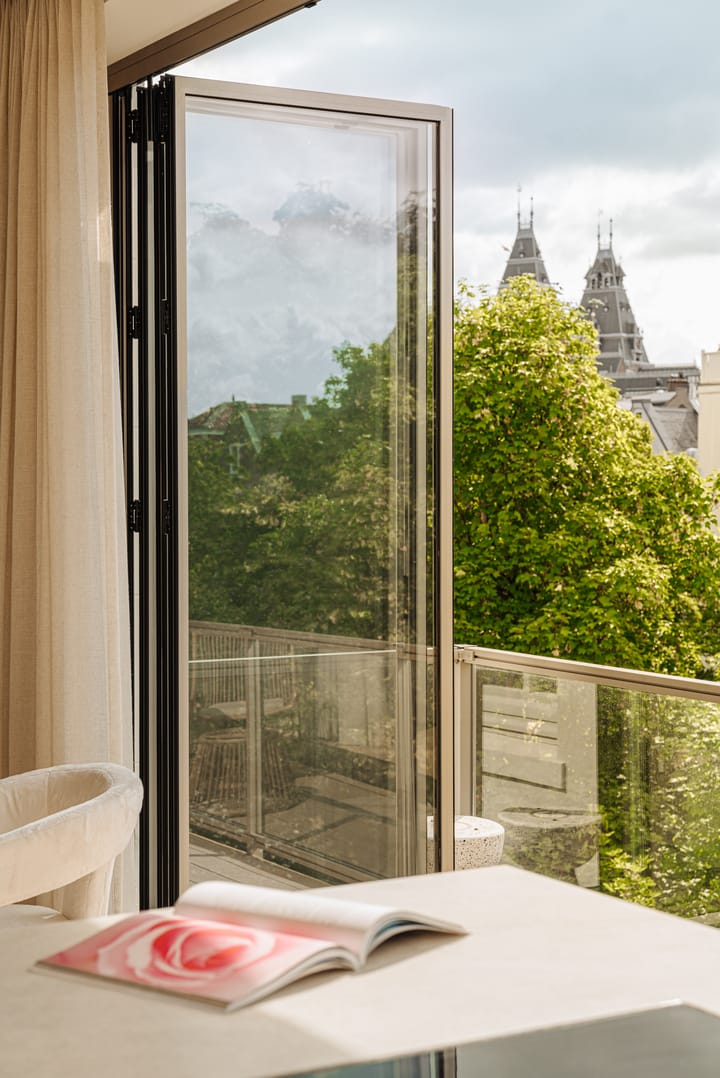 Photo 34 of Vossiusstraat 17-D