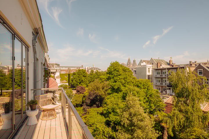 Photo 35 of Vossiusstraat 17-D