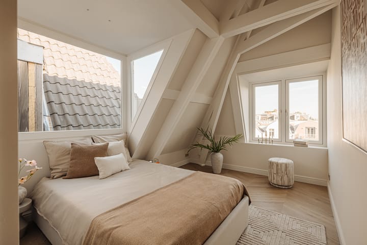 Photo 49 of Vossiusstraat 17-D