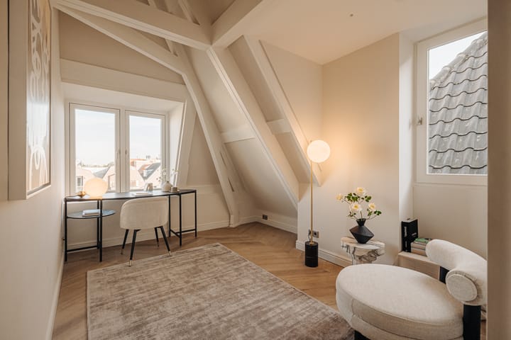 Photo 51 of Vossiusstraat 17-D