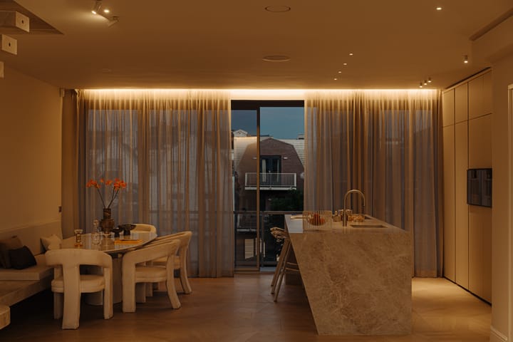 Photo 53 of Vossiusstraat 17-D