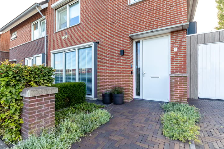 Photo 4 of Emailleerstraat 2