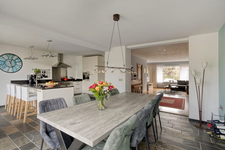 Foto 10 van Limburgerstraat 50